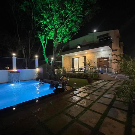 Lavish Villa - 3 Bhk Pool With Lawn Lonavla Zewnętrze zdjęcie
