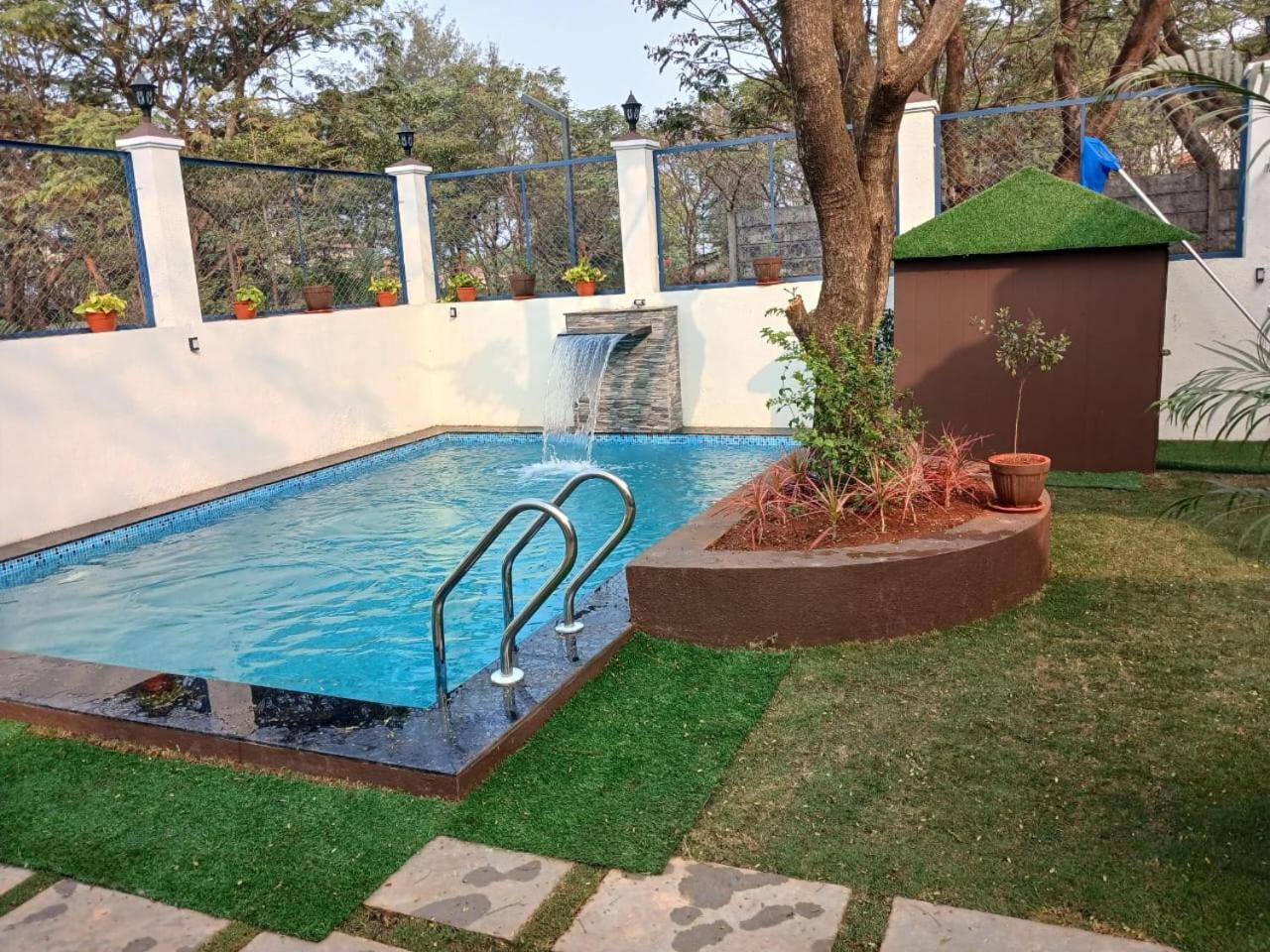 Lavish Villa - 3 Bhk Pool With Lawn Lonavla Zewnętrze zdjęcie