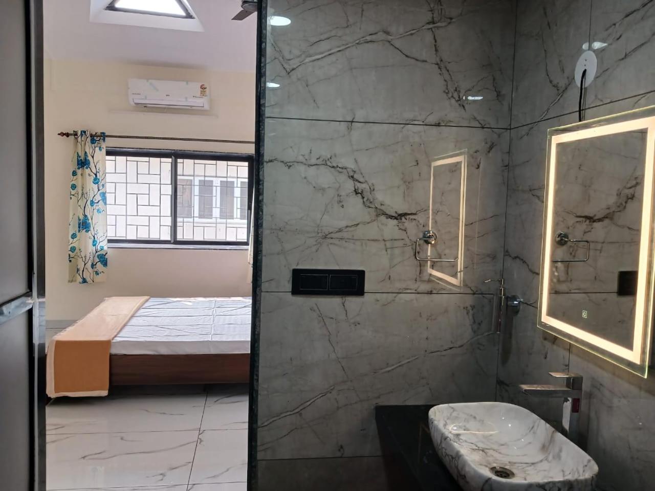 Lavish Villa - 3 Bhk Pool With Lawn Lonavla Zewnętrze zdjęcie